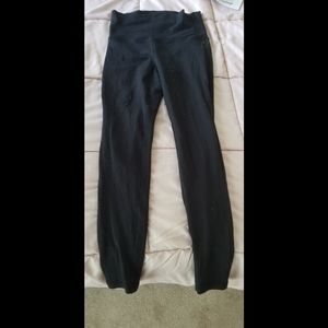 Black active leggings